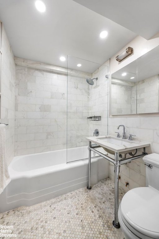 35 Park Avenue, Unit 17C photo 8
