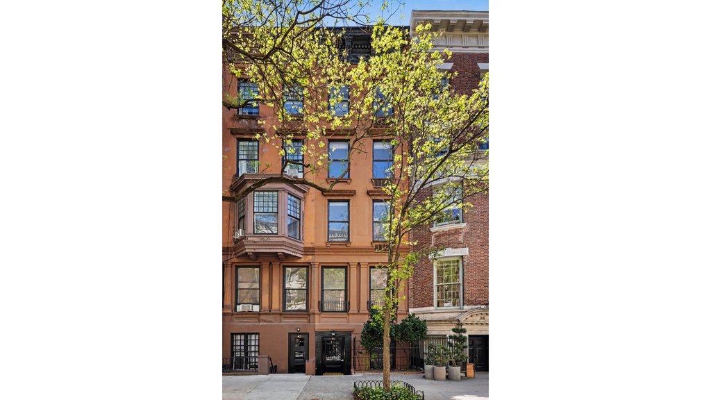 40 East 63rd Street