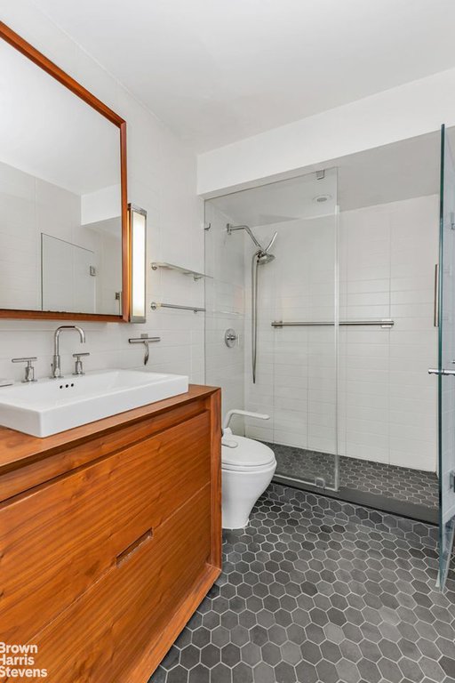140 Charles Street, Unit 10E photo 8