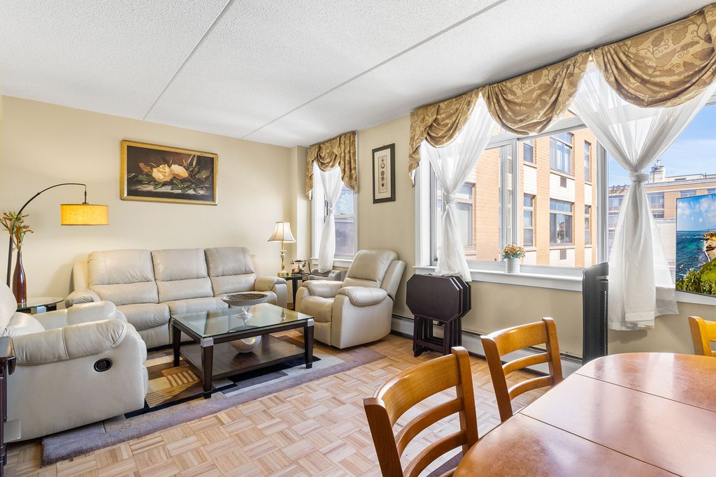 102 Bradhurst Avenue, Unit 1007
