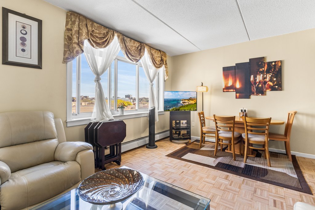 102 Bradhurst Avenue, Unit 1007 photo 2