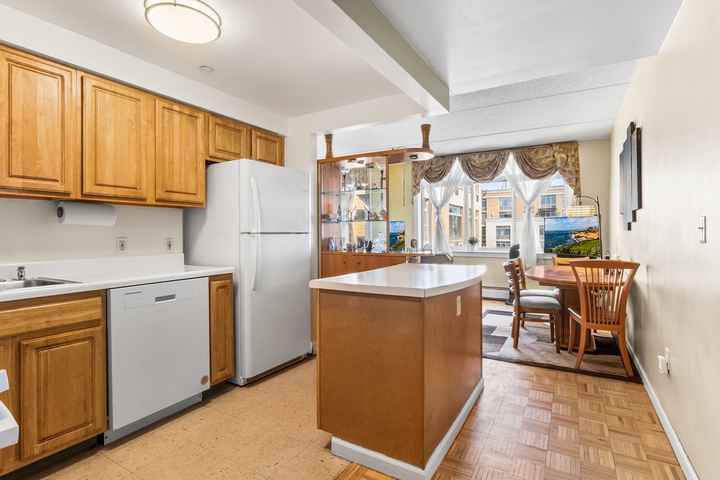102 Bradhurst Avenue, Unit 1007 photo 5