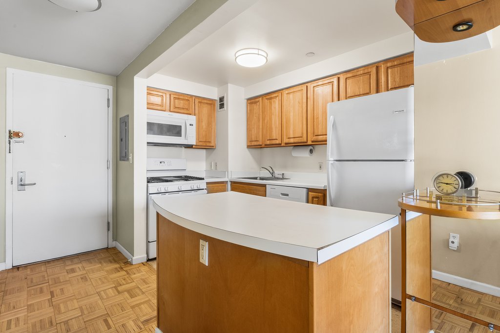 102 Bradhurst Avenue, Unit 1007 photo 6