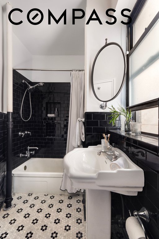 242 West 104th Street, Unit 3WF photo 5