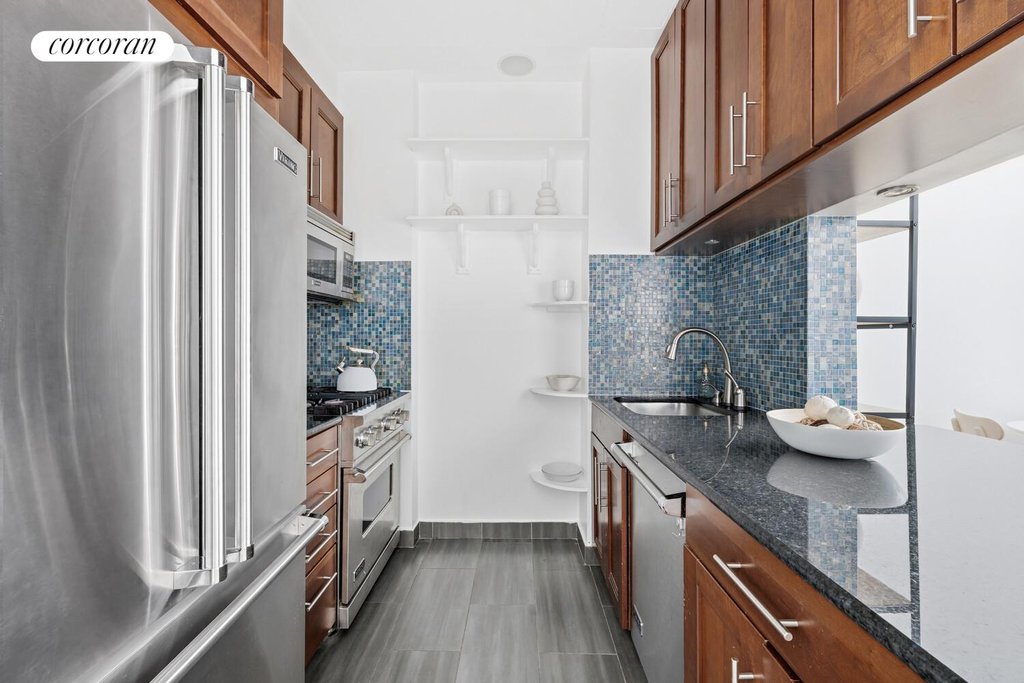 120 East 87th Street, Unit R6E photo 4