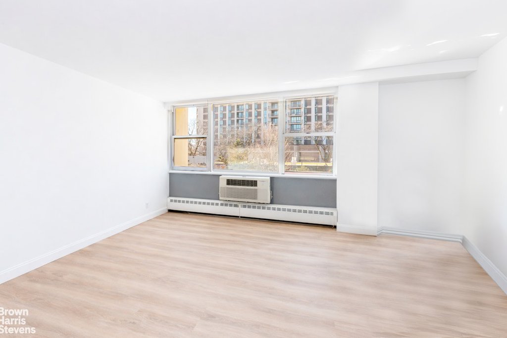 75 Henry Street, Unit 1K photo 9