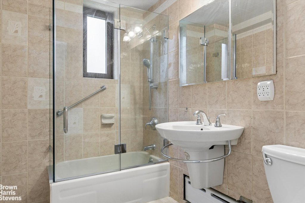 60 Sutton Place South, Unit 10FN photo 5