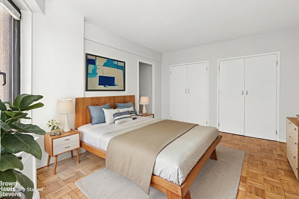 60 Sutton Place South, Unit 10FN photo 8