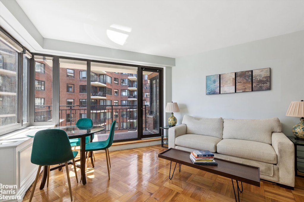 60 Sutton Place South, Unit 10FN photo 9