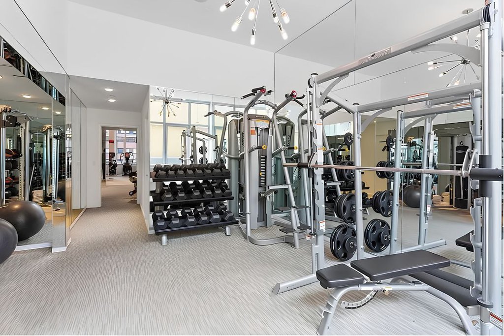 635 West 42nd Street, Unit 24B photo 10