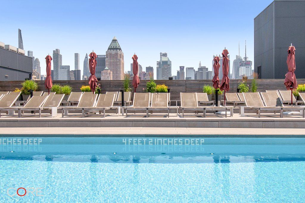 547 West 47th Street, Unit 317 photo 6
