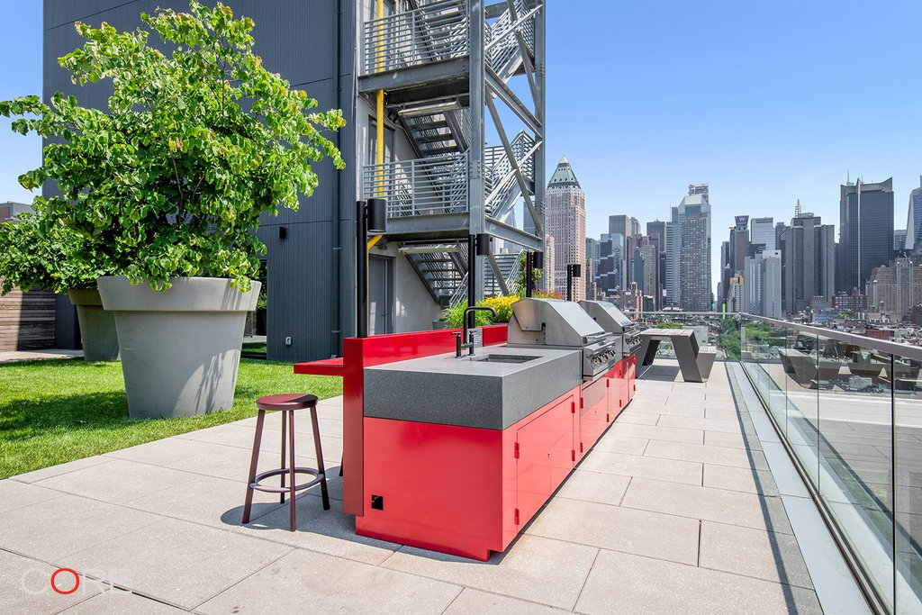 547 West 47th Street, Unit 317 photo 8