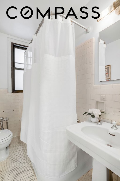 440 West End Avenue, Unit 8F photo 9