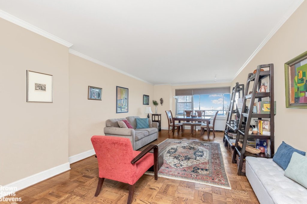 2500 Johnson avenue, Unit 15R