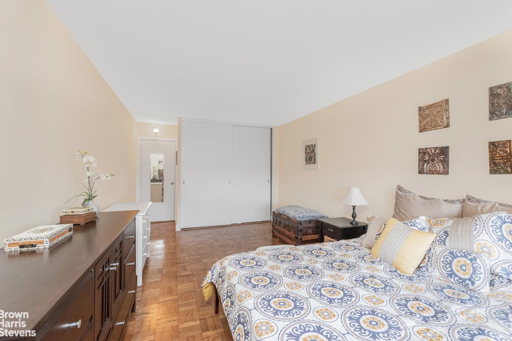 2500 Johnson avenue, Unit 15R photo 7