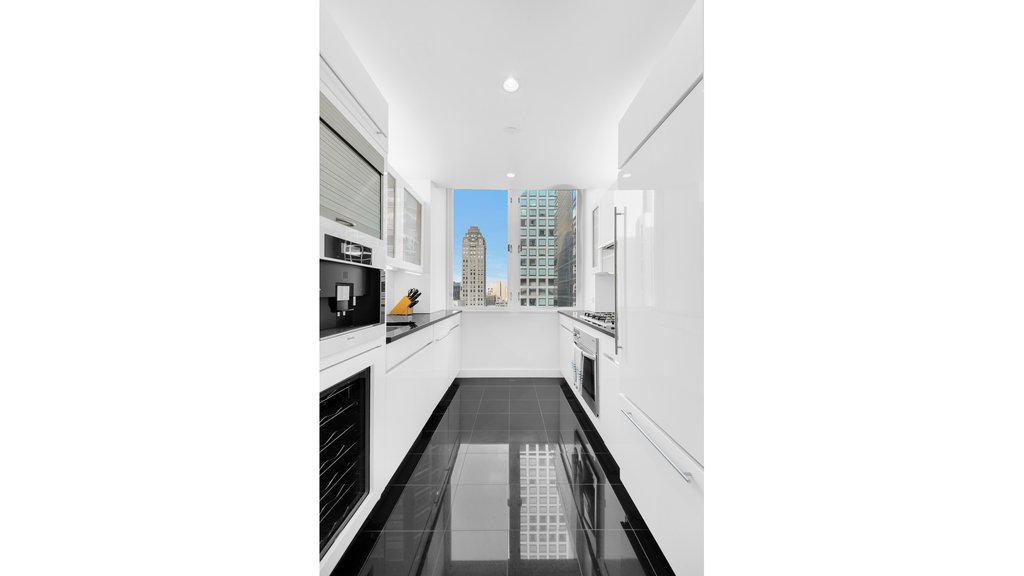 60 East 55th Street, Unit 36A photo 4