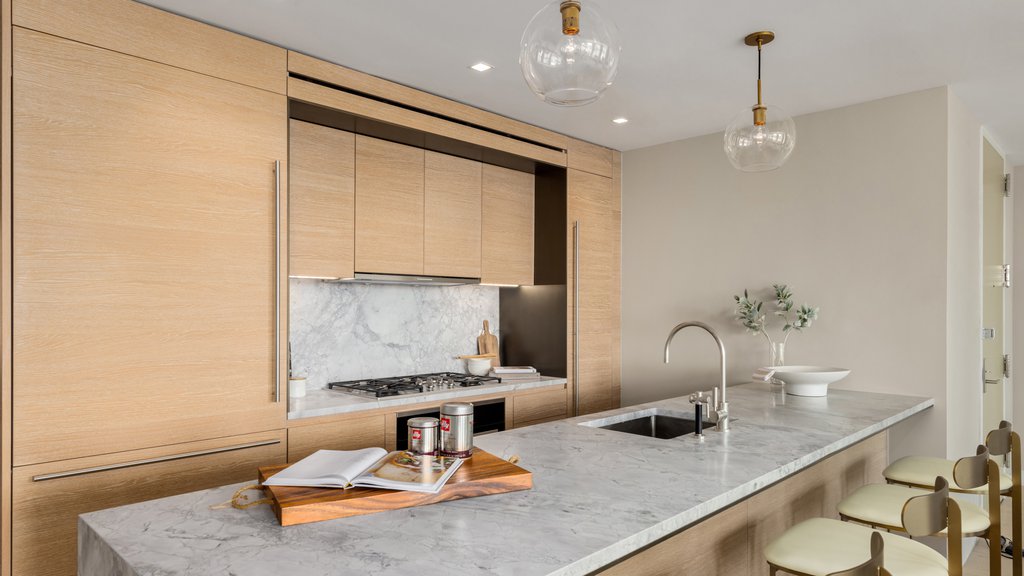 215 West 28th Street, Unit 18B photo 4