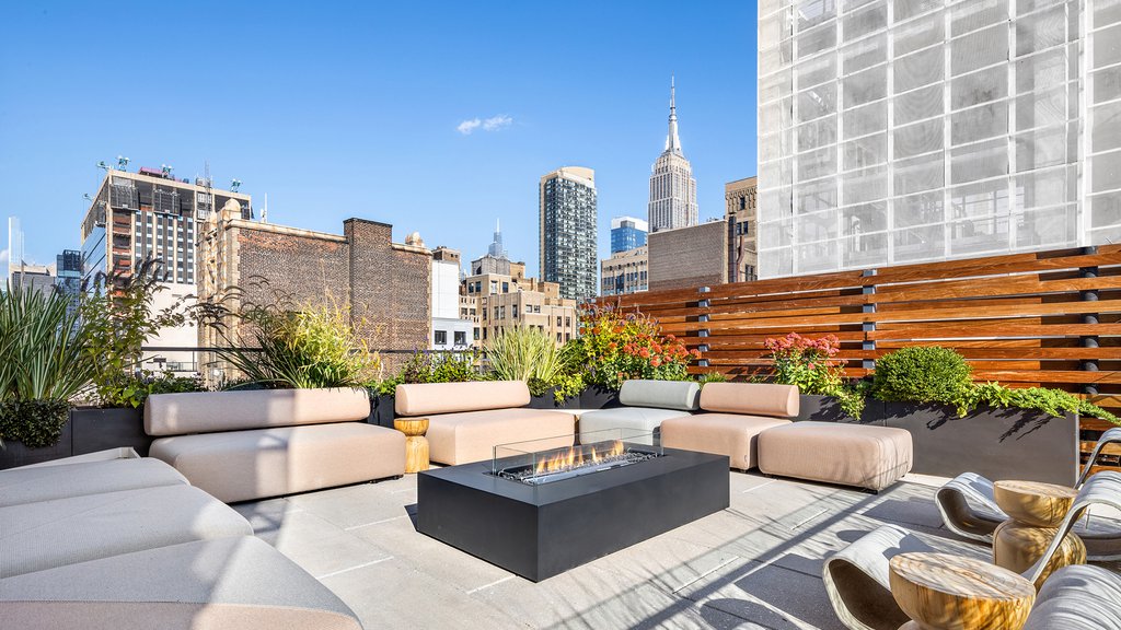 215 West 28th Street, Unit 18B photo 16