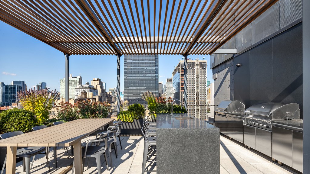 215 West 28th Street, Unit 18B photo 18