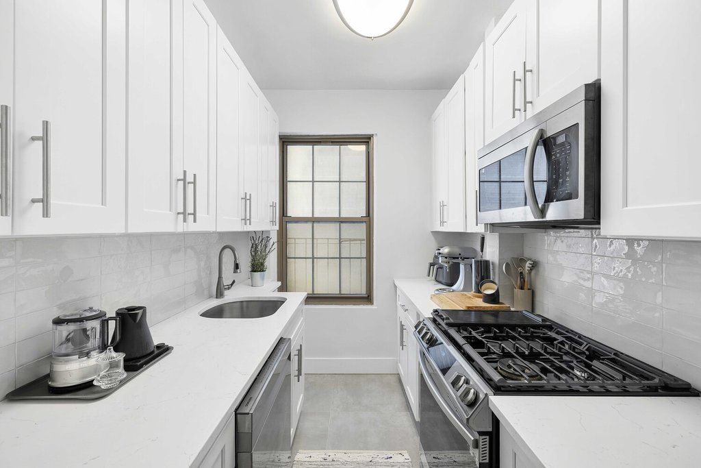1100 Grand Concourse, Unit 4B photo 6