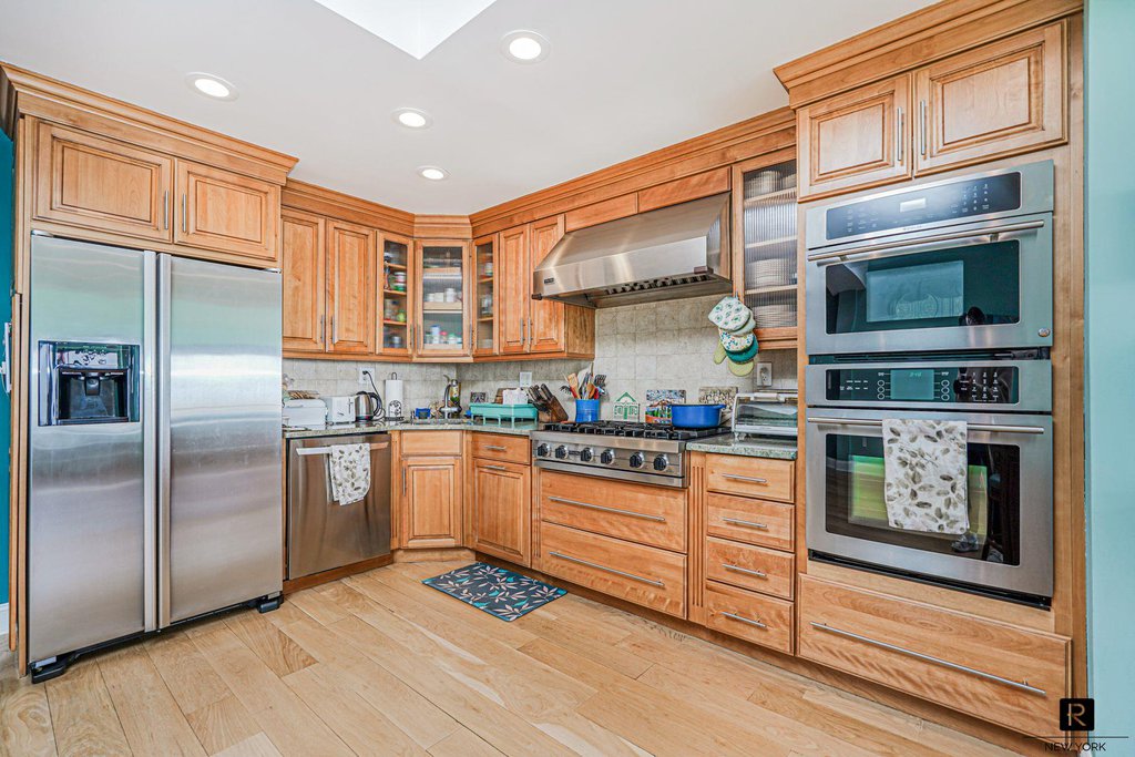 10 Bay Street Landing, Unit 8D photo 6