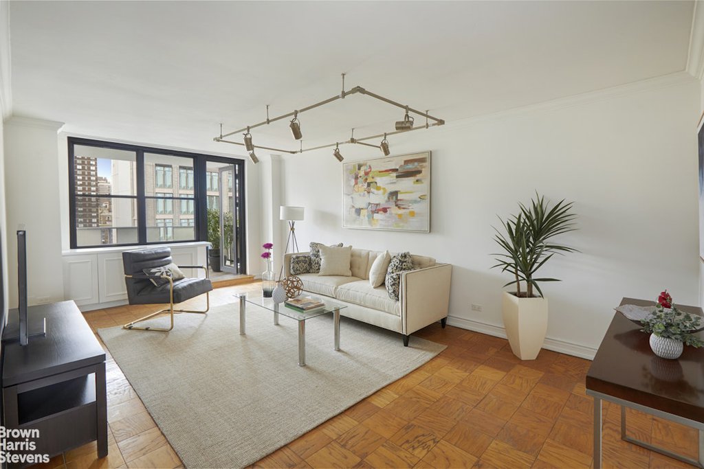 301 East 87th Street, Unit 22A photo 2