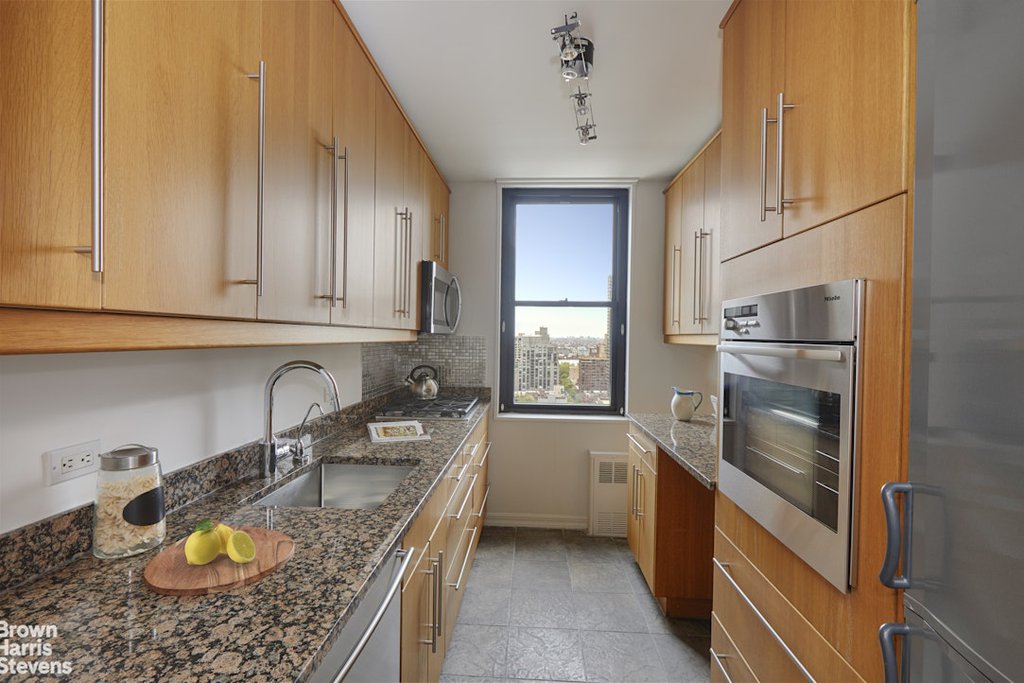 301 East 87th Street, Unit 22A photo 5