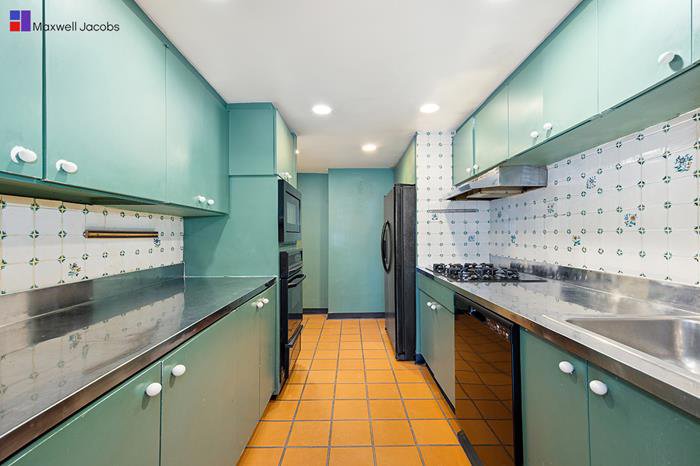 165 East 72nd Street, Unit 17DE photo 2