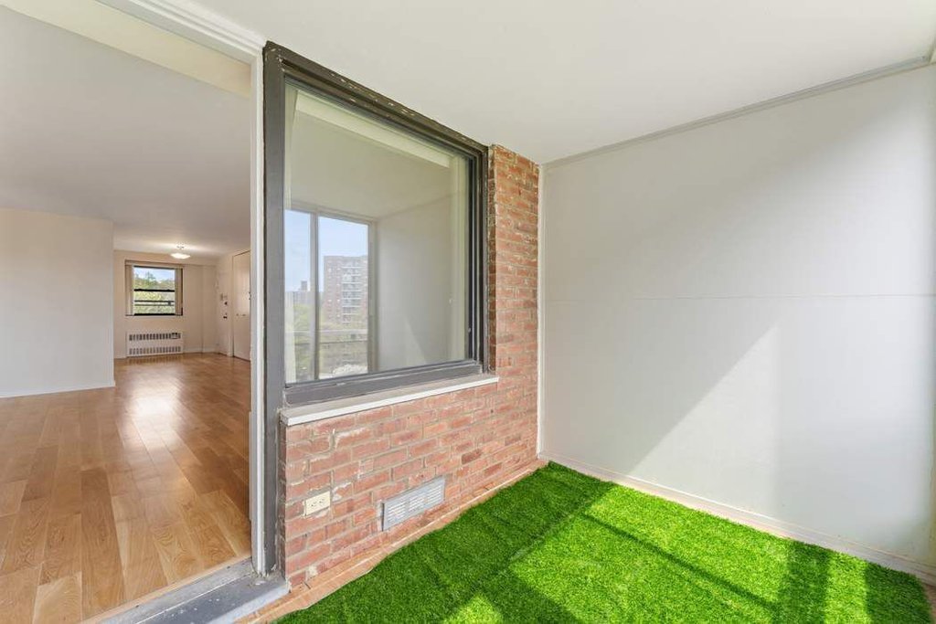 4901 Henry Hudson Parkway West, Unit 9F photo 4