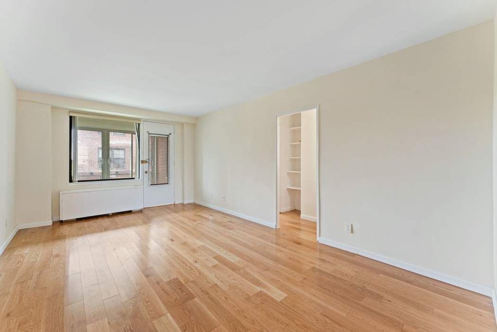 4901 Henry Hudson Parkway West, Unit 9F photo 6