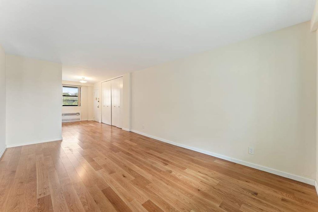 4901 Henry Hudson Parkway West, Unit 9F photo 7