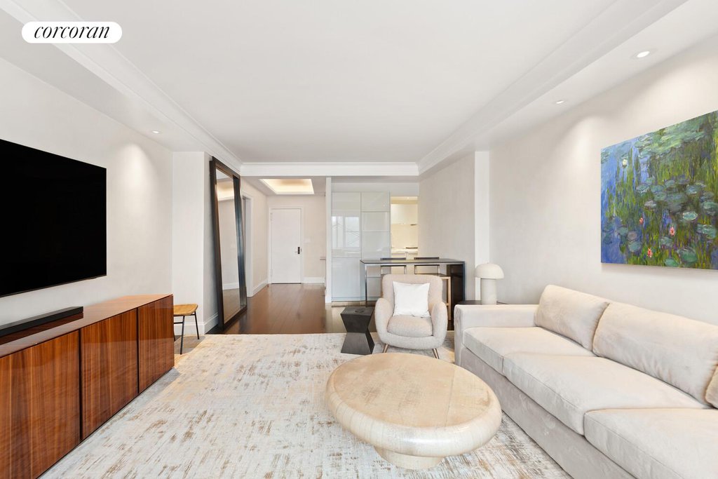 785 Fifth Avenue, Unit 7B photo 5