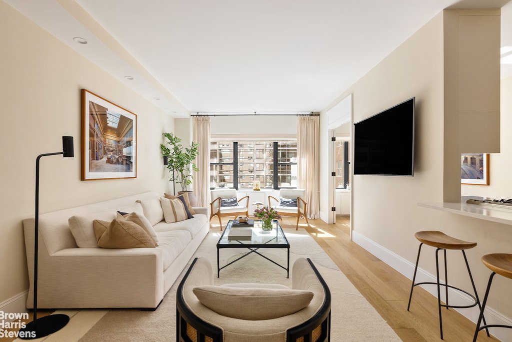 360 East 72nd Street, Unit B1001