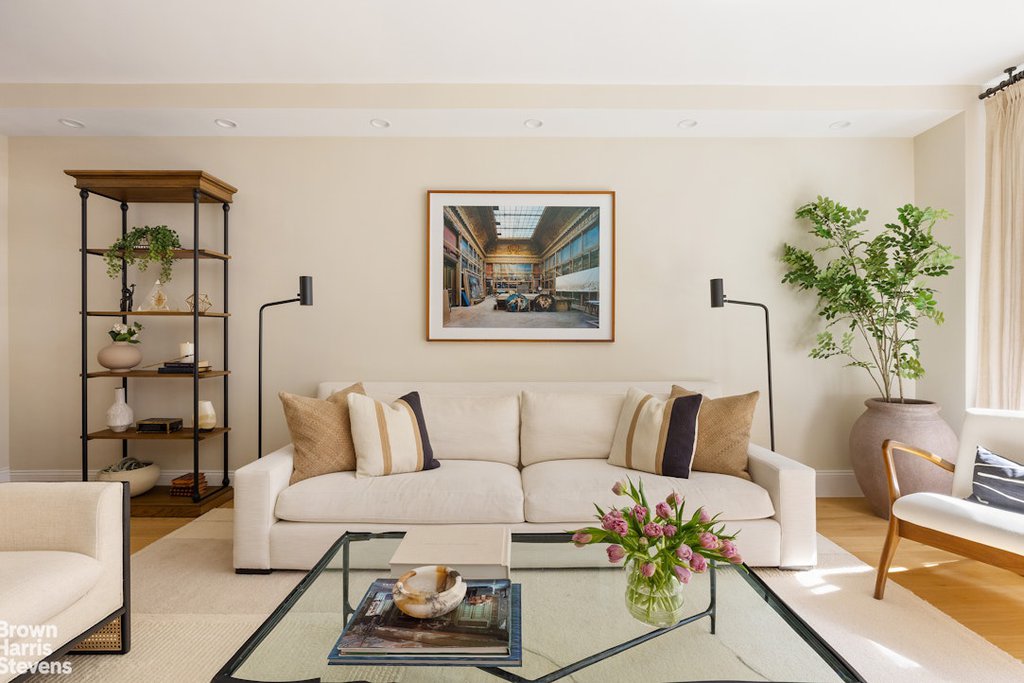 360 East 72nd Street, Unit B1001 photo 2