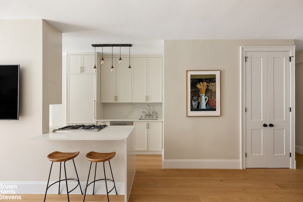 360 East 72nd Street, Unit B1001 photo 5