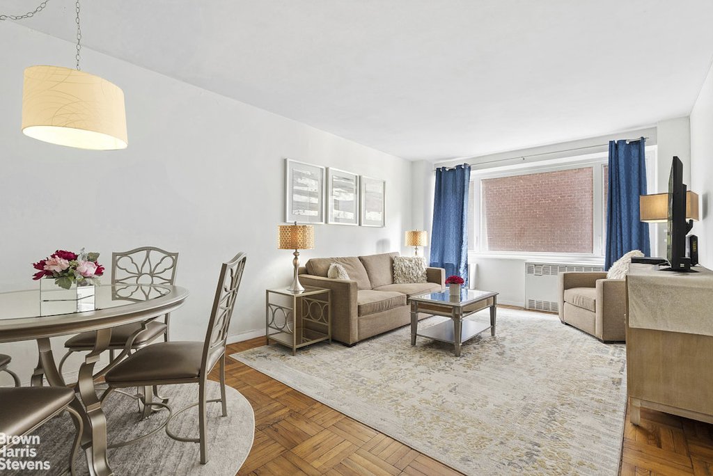 411 East 53rd Street, Unit 4A photo 2