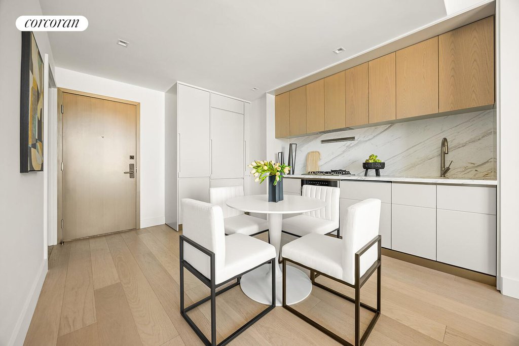 208 Delancey Street, Unit 10D photo 3