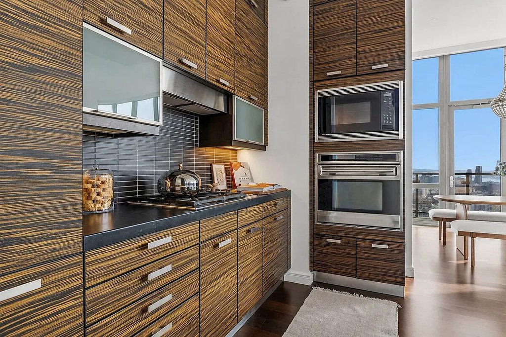 101 West 24th Street, Unit PH3B photo 4