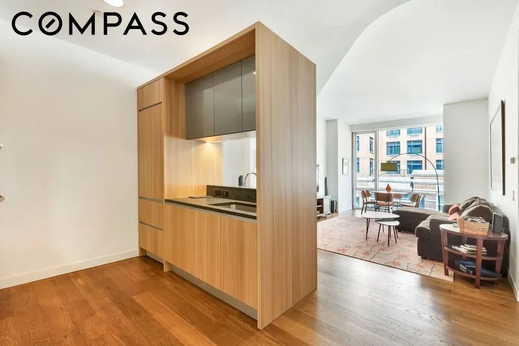 311 West Broadway, Unit 4D photo 11