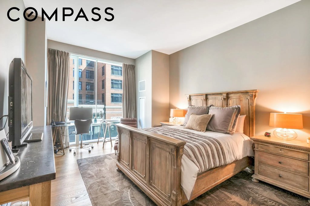 311 West Broadway, Unit 4D photo 15