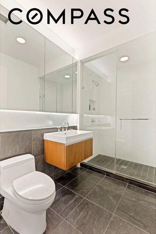 311 West Broadway, Unit 4D photo 20