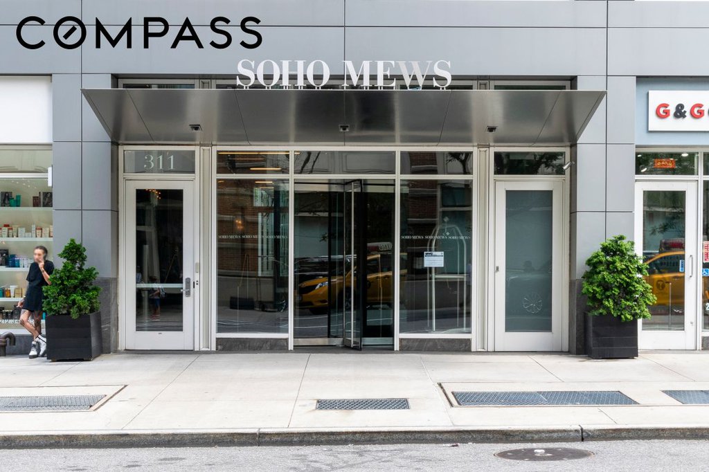 311 West Broadway, Unit 4D photo 25