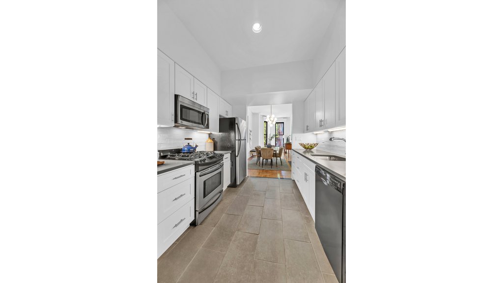 741 President Street – For Sale photo 2
