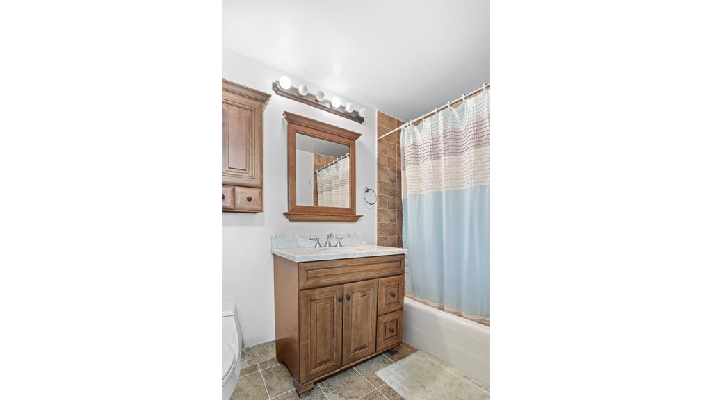 1760 Second Avenue, Unit 2C photo 6