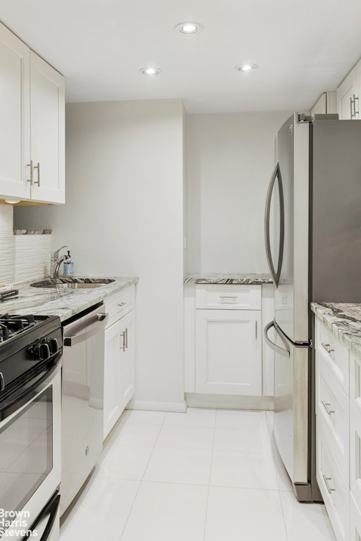 148 West 23rd Street, Unit 3A photo 4