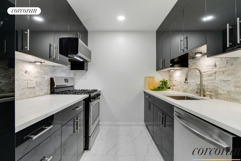 300 West 145th Street, Unit 6N photo 4