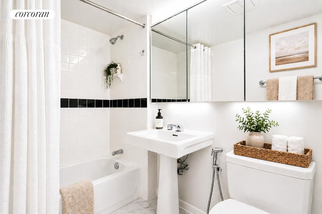 300 West 145th Street, Unit 6N photo 8