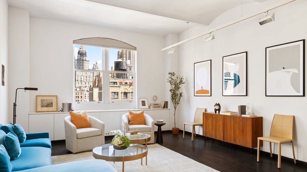 27 West 67th Street, Unit 8REW photo 2