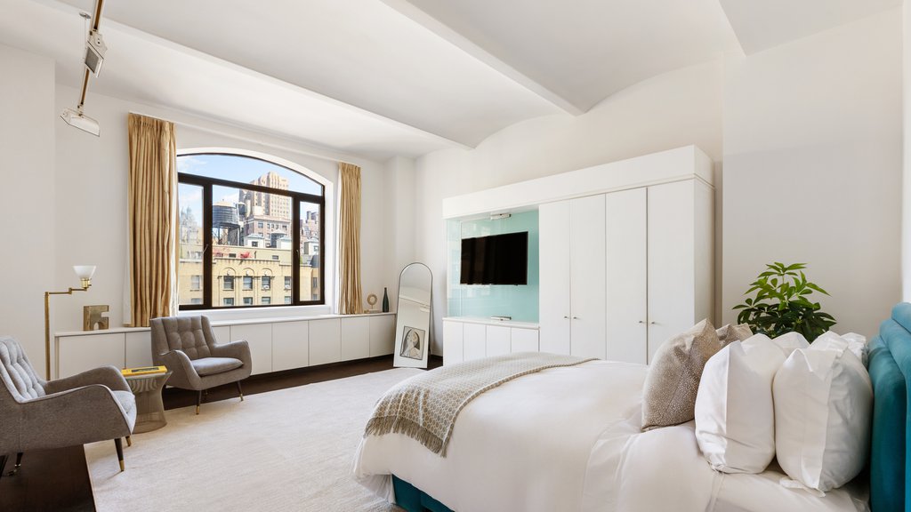 27 West 67th Street, Unit 8REW photo 8