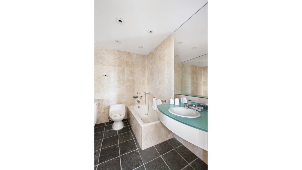 27 West 67th Street, Unit 8REW photo 9